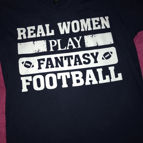 Real Women Play Fantasy Football Short Sleeve Graphic Tee / Size Large - Picture 3 of 3